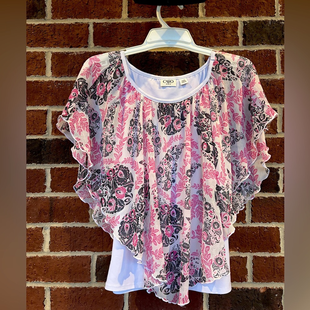 Juniors size XL (16) / pink paisley dress shirt / Brand: Cato / Like new